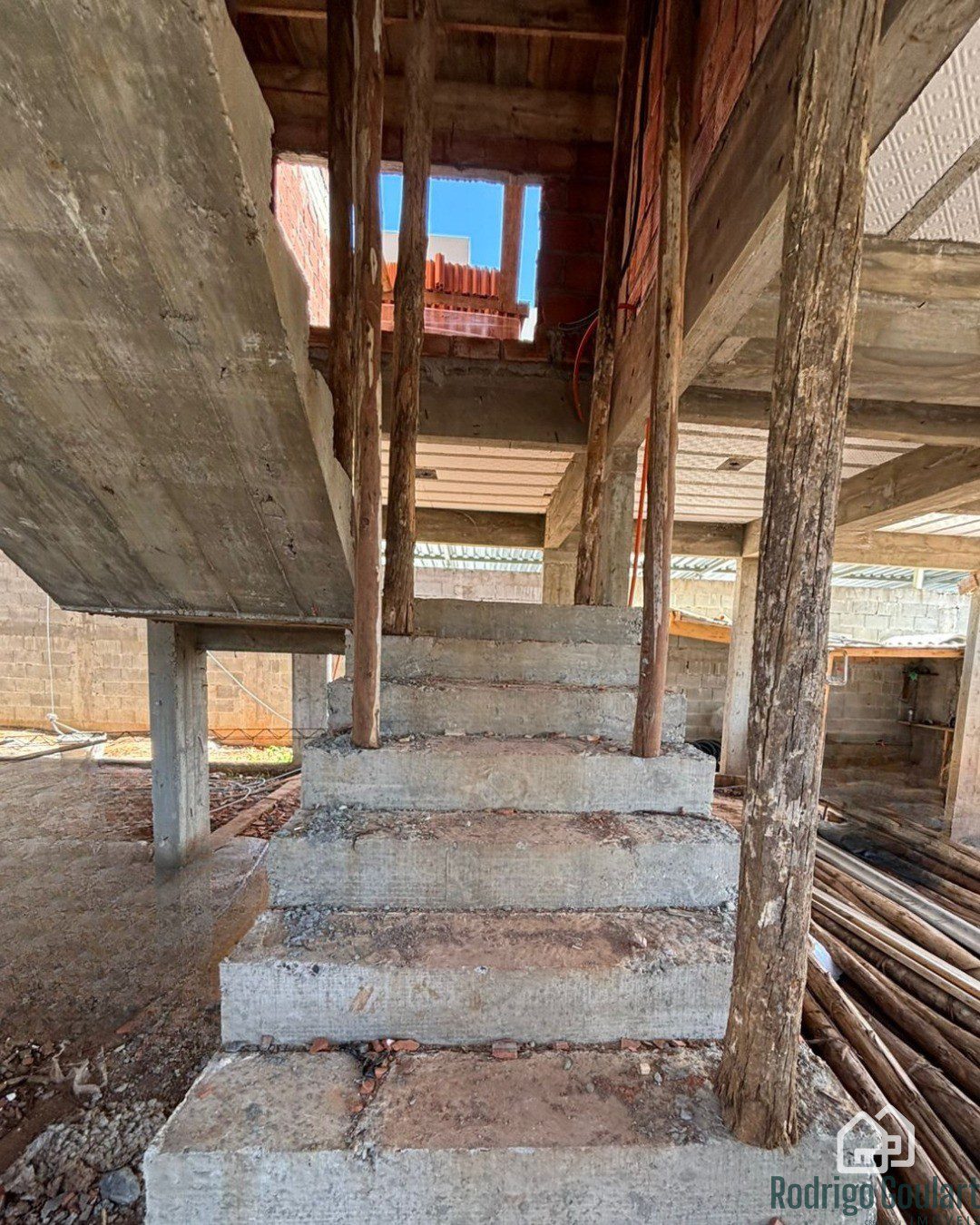 WhatsApp Image 2025-12-10 at 16.52.36 (1)